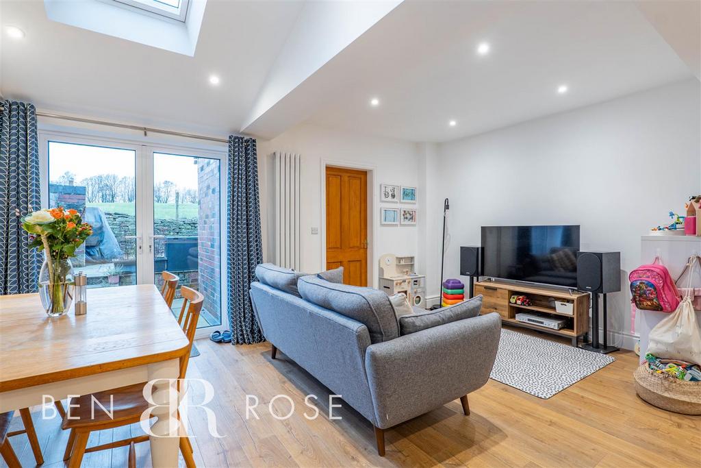 Dining/Family Room