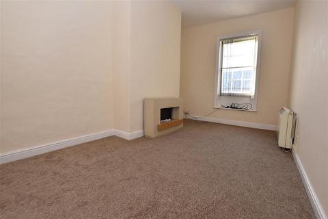 2 bedroom flat to rent, Kirk House, Market Place, Hedon, Hull