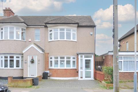 2 bedroom house to rent, Bessingby Road, Ruislip HA4