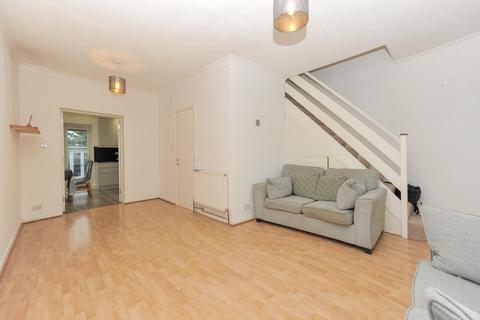 2 bedroom house to rent, Bessingby Road, Ruislip HA4