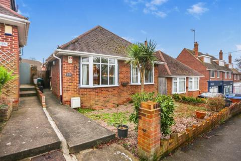 2 bedroom bungalow to rent, Northease Drive, Hove