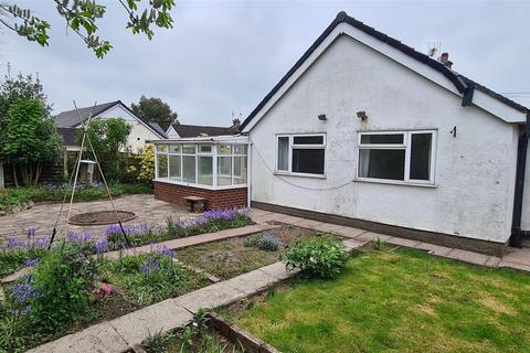 2 bedroom detached bungalow to rent, Three Fields Close, Congleton