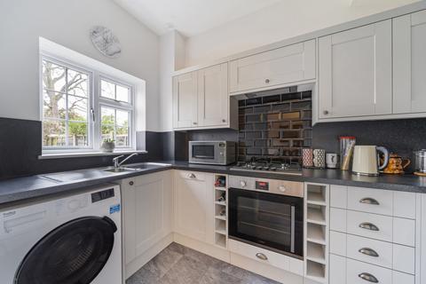 3 bedroom end of terrace house for sale, Belgrave Close, Hersham, Walton On Thames, KT12