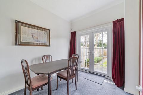 3 bedroom end of terrace house for sale, Belgrave Close, Hersham, Walton On Thames, KT12