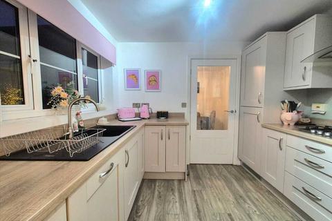 4 bedroom detached house for sale, Tonypandy CF40