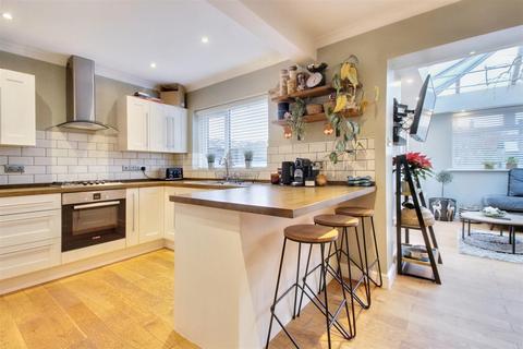 3 bedroom detached house for sale, Raleigh Crescent, Goring-By-Sea, Worthing