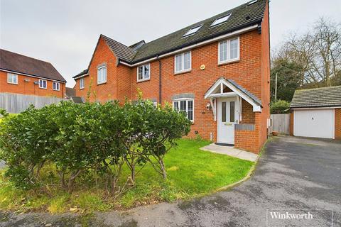 5 bedroom semi-detached house to rent, Swallows Croft, Reading, Berkshire, RG1