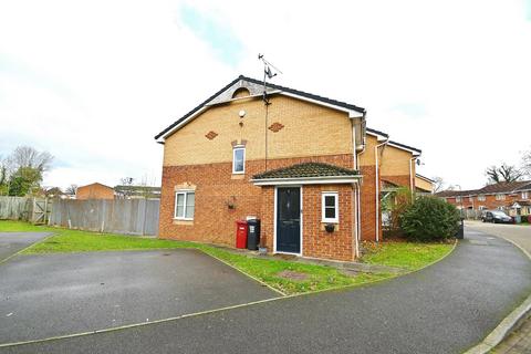 3 bedroom end of terrace house for sale, Bessemer Close, Langley, Berkshire, SL3