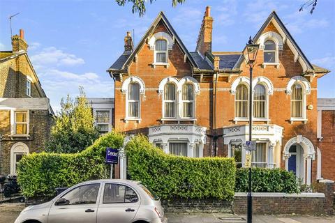 1 bedroom flat for sale, Embleton Road, London SE13