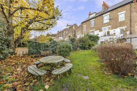 1 bedroom flat for sale, Embleton Road, London SE13