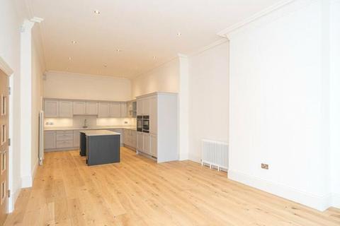 3 bedroom apartment to rent, East Churchfield Road, Acton, London, W3
