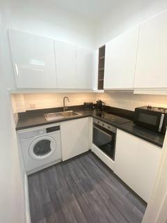 1 bedroom flat to rent, Lochrin Terrace, Edinburgh, EH3