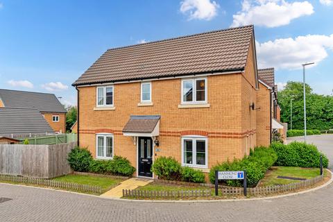 3 bedroom detached house for sale, Hammond Close, Royston SG8