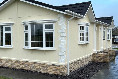 2 bedroom park home for sale, Fakenham, Norfolk, NR21