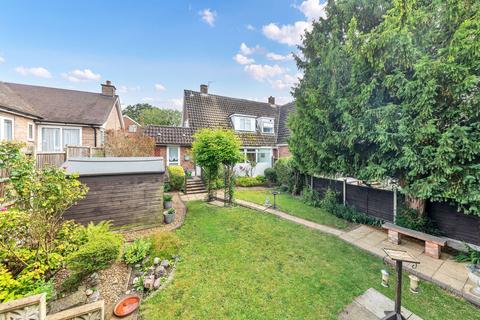 2 bedroom chalet for sale, Stamford Avenue, Royston SG8