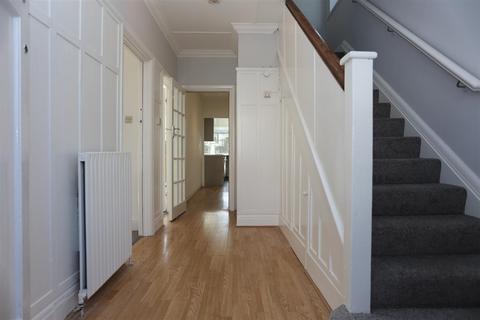 4 bedroom house to rent, Lawrence Road Hove