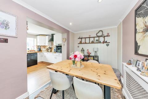 20 Beeton Close, Melbourn, Royston, SG8 6HN