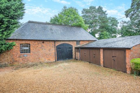 1 bedroom barn conversion for sale, Rectory Lane, Milton Malsor, Northampton NN7 3AQ