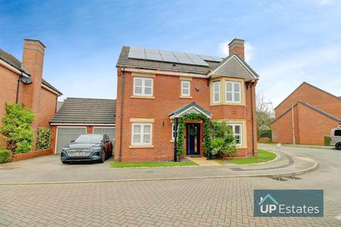 4 bedroom detached house for sale, Valiant Close, Burbage, Hinckley