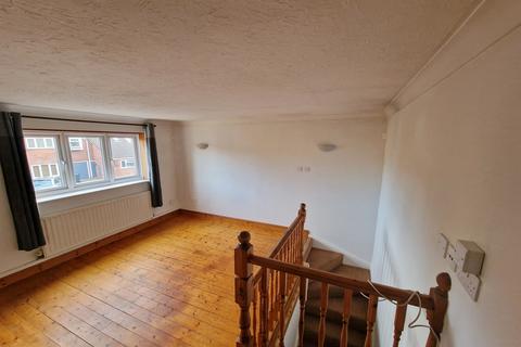 1 bedroom terraced house to rent, Creekmoor