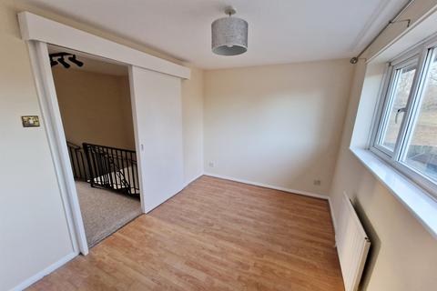 2 bedroom terraced house to rent, Canford Heath