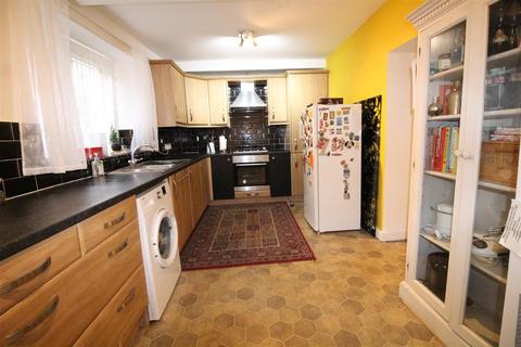 2 bedroom cottage for sale, Stonefield Place, Birstall