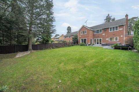 5 bedroom detached house for sale, Iberian Way, Camberley, Surrey, GU15