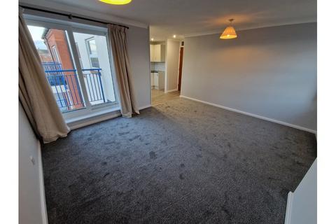 2 bedroom flat to rent, Grenville Court, Bridgwater TA6