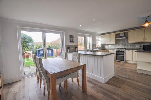 3 bedroom semi-detached house for sale, Leeson Drive, Ferndown, BH22