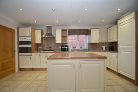 4 bedroom detached house for sale, Aspen Way, Soham CB7