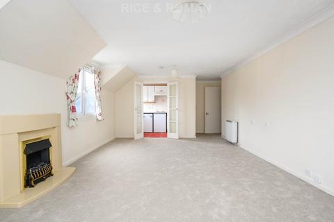 1 bedroom retirement property for sale, Mervyn Road, Shepperton TW17