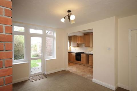 3 bedroom semi-detached house to rent, Bartlemy Road, Newbury RG14