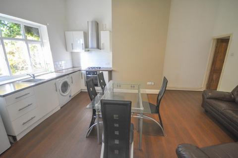 4 bedroom flat for sale, Earl Street, Swinley, Wigan, WN1 2BW