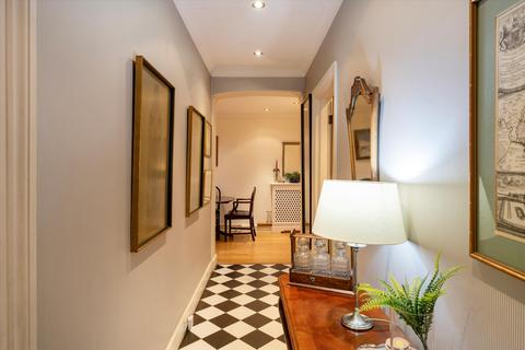 undefined, Holland Park, London, W11