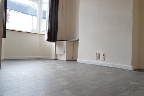 2 bedroom terraced house to rent, Alastair Road, Oakhill, Stoke-on-Trent, ST4