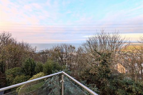 4 bedroom detached house to rent, Fosketh Hill, Westward Ho, Bideford