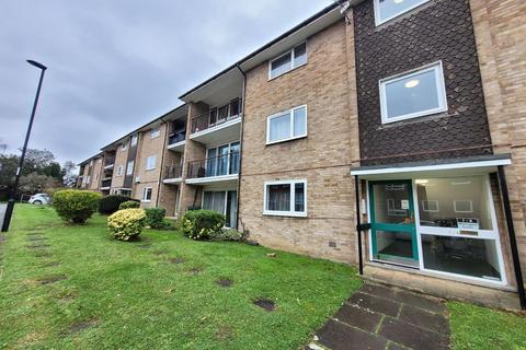 2 bedroom apartment to rent, Droitwich Close, London, SE26