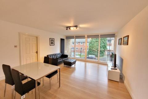 2 bedroom apartment to rent, Droitwich Close, London, SE26