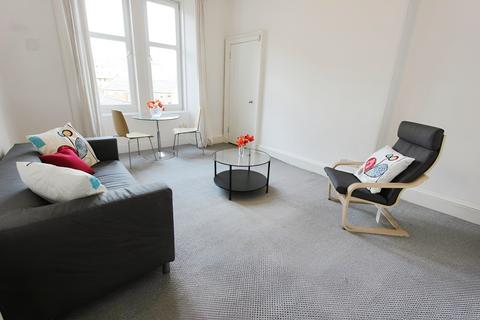 2 bedroom flat to rent, Abbey Street, Edinburgh EH7