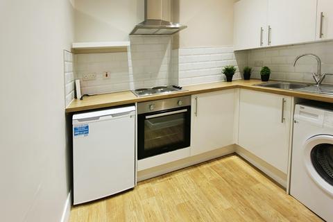 2 bedroom flat to rent, Abbey Street, Edinburgh EH7