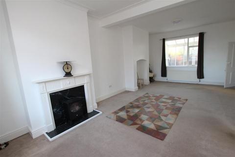 2 bedroom terraced house to rent, Markland Hill, Bolton BL1