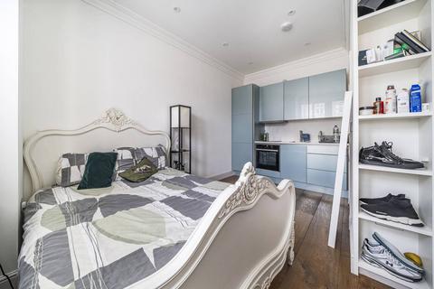 12 Hereford Road, London, W5 4SE
