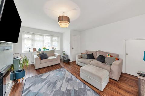 11 Ascot Road, Royston, SG8 9JD