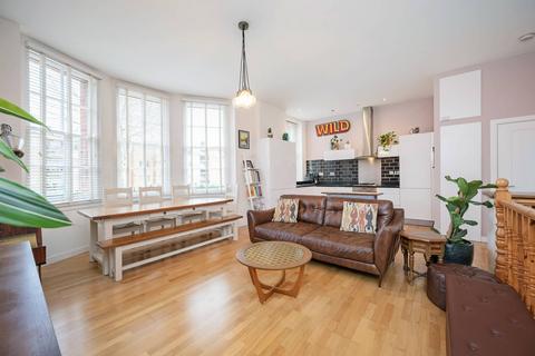 2 bedroom flat for sale, East Arbour Street, Stepney, London, E1