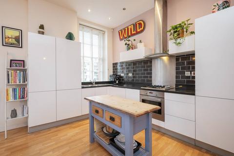 2 bedroom flat for sale, East Arbour Street, Stepney, London, E1