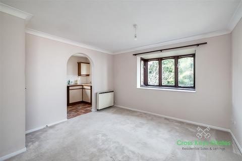 2 bedroom apartment for sale, Finch Close, Plymouth PL3