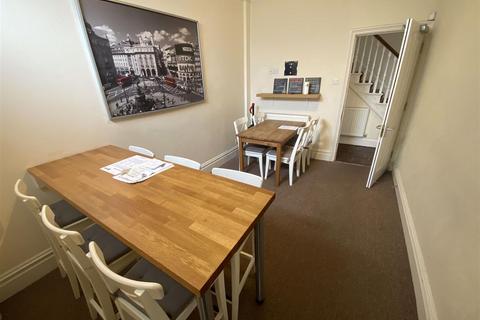 7 bedroom end of terrace house to rent, BPC00471 *STUDENT PROPERTY* Gloucester Road, Horfield, Bristol, BS7