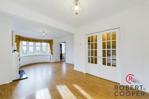 3 bedroom terraced house to rent, Dulverton Road, Ruislip, Middlesex, HA4