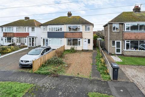 3 bedroom semi-detached house for sale, Poulders Gardens, Sandwich CT13