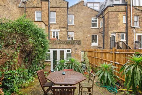 2 bedroom apartment to rent, Salcott Road, SW11